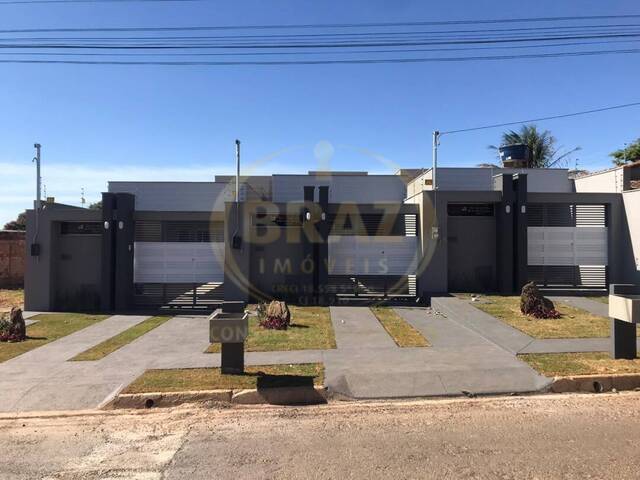 #255 - Casa para Venda em Luziânia - GO - 2