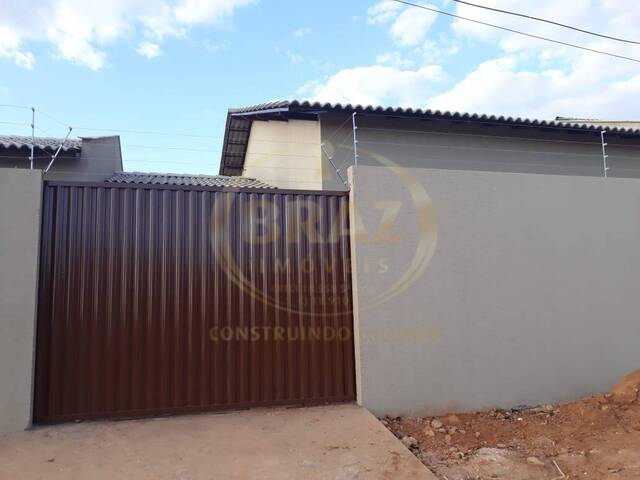 #250 - Casa para Venda em Luziânia - GO - 1