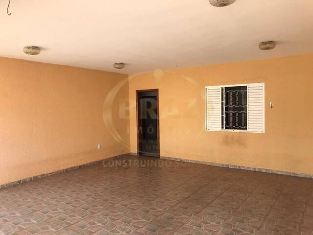 Casa para Venda em Luziânia - 5