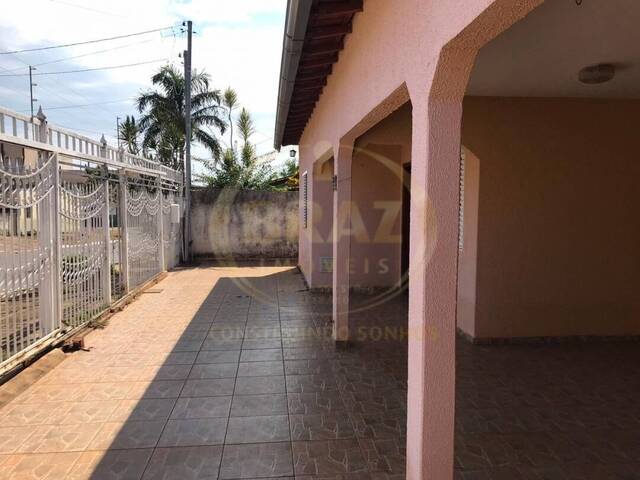 #297 - Casa para Venda em Luziânia - GO - 3
