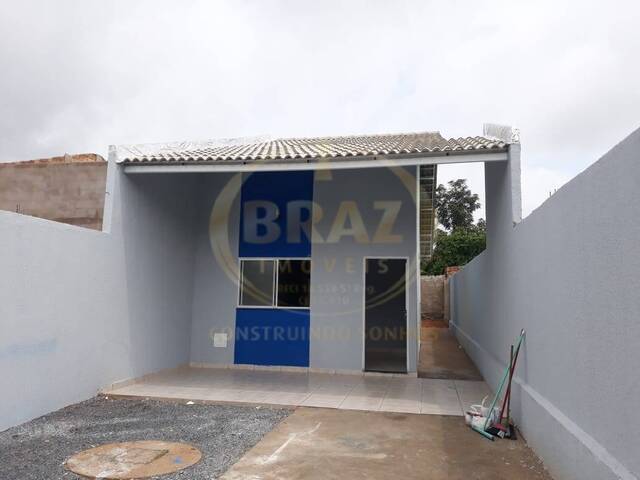 #303 - Casa para Venda em Luziânia - GO - 2