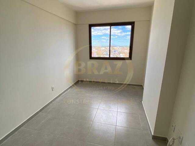 #311 - Apartamento para Venda em Luziânia - GO - 1