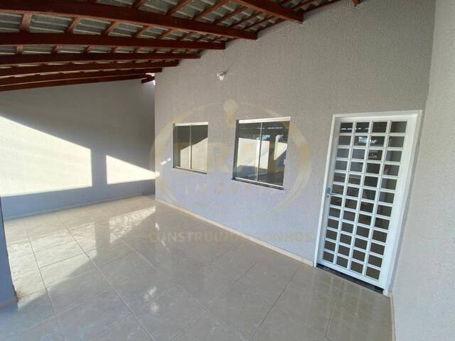 #323 - Casa para Venda em Luziânia - GO - 2