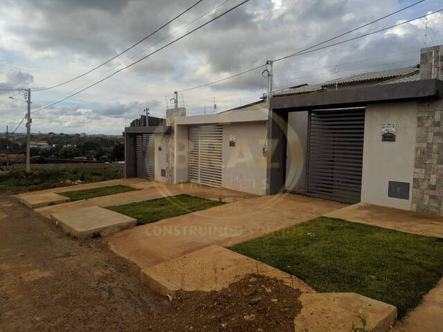 #301 - Casa para Venda em Luziânia - GO - 2