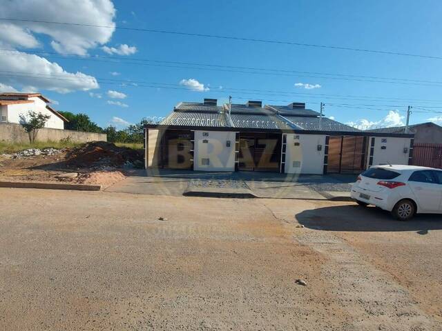 #330 - Casa para Venda em Luziânia - GO - 2