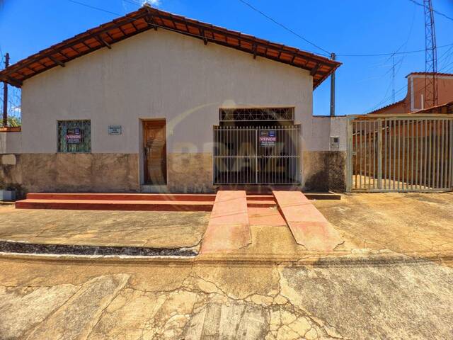 #390 - Casa para Venda em Luziânia - GO - 1