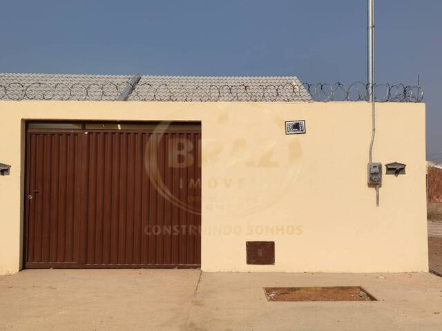 #409 - Casa para Venda em Luziânia - GO - 1
