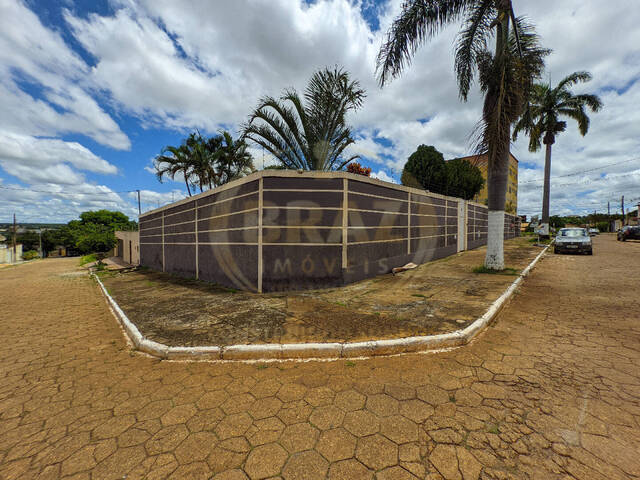 #345 - Casa para Venda em Luziânia - GO - 3