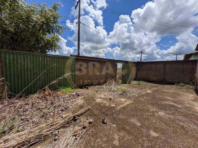 #419 - Casa para Venda em Luziânia - GO - 2