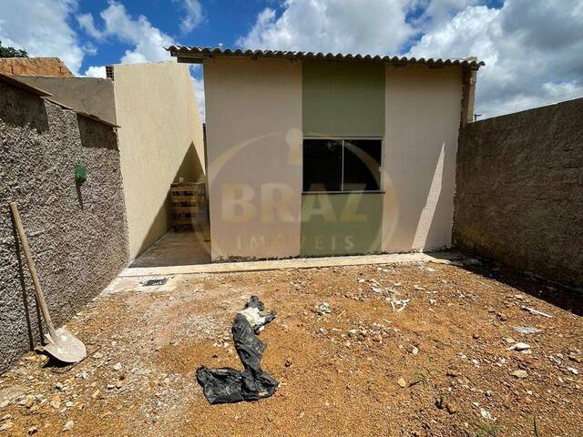 #426 - Casa para Venda em Luziânia - GO - 3