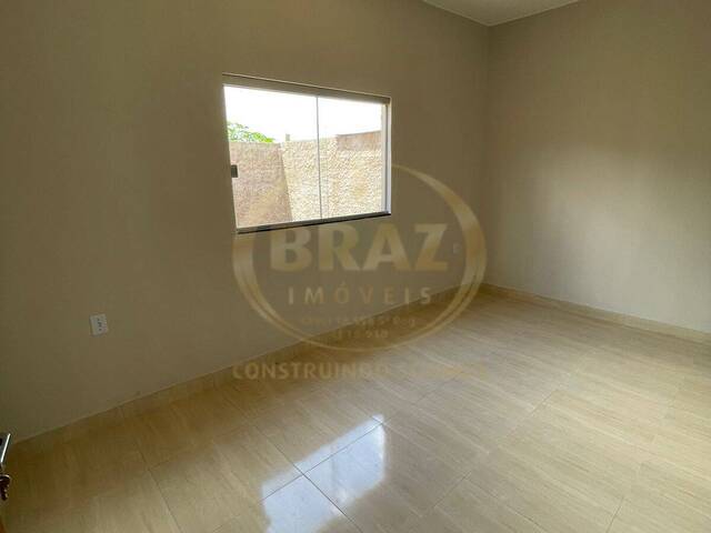 #426 - Casa para Venda em Luziânia - GO - 2