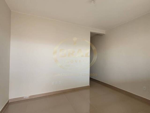 #471 - Casa para Venda em Luziânia - GO - 3