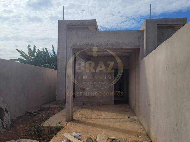 #491 - Casa para Venda em Luziânia - GO - 2