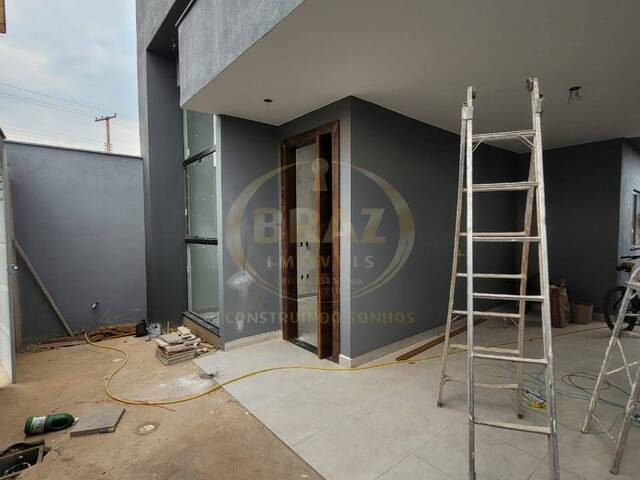 #524 - Casa para Venda em Luziânia - GO - 3