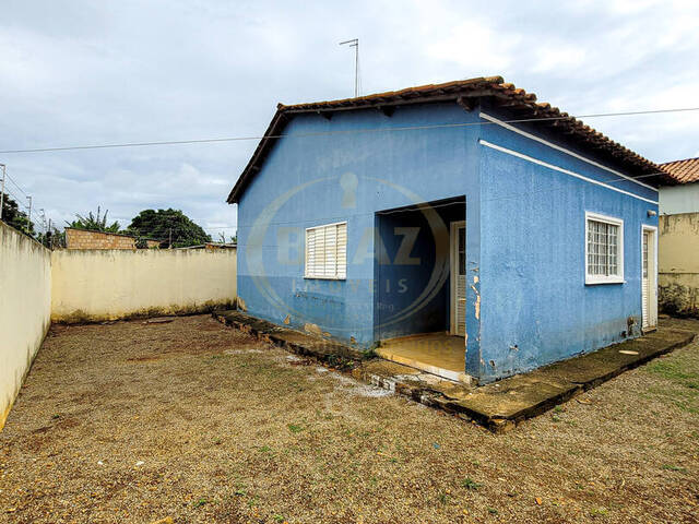 #304 - Casa para Venda em Luziânia - GO - 2