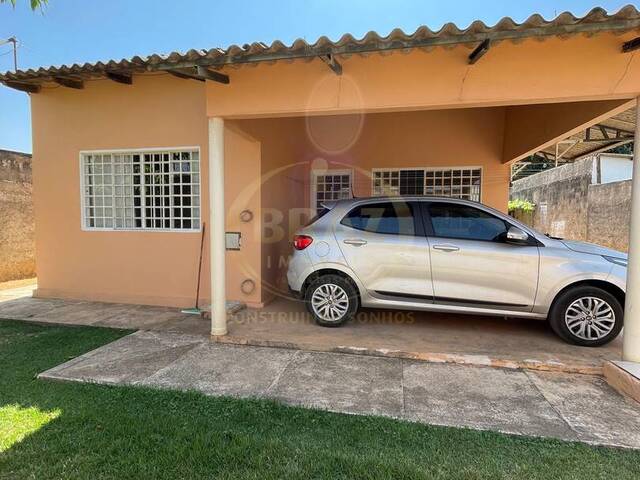 #647 - Casa para Venda em Luziânia - GO - 2