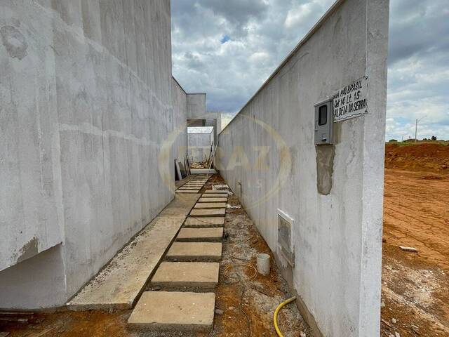 #649 - Casa para Venda em Luziânia - GO - 2