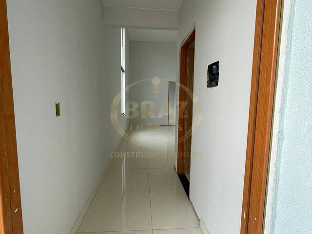 #651 - Casa para Venda em Luziânia - GO - 3