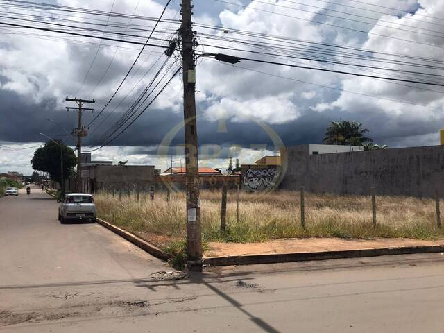 Sala para Venda em Valparaíso de Goiás - 4