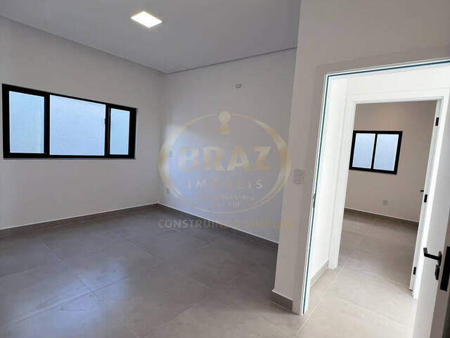Casa para Venda em Luziânia - 5