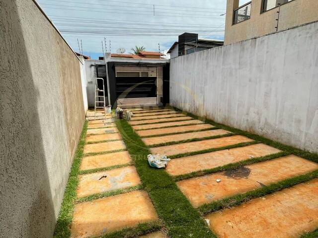 #585 - Casa para Venda em Luziânia - GO - 3