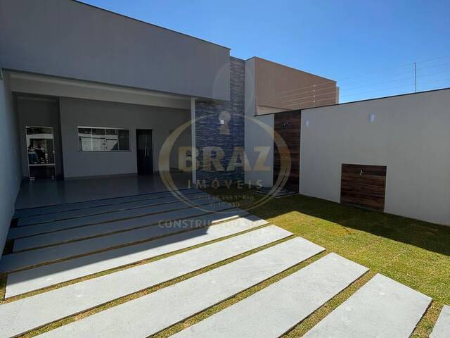 #732 - Casa para Venda em Luziânia - GO - 1