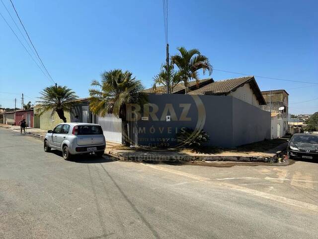 #743 - Casa para Venda em Luziânia - GO - 2