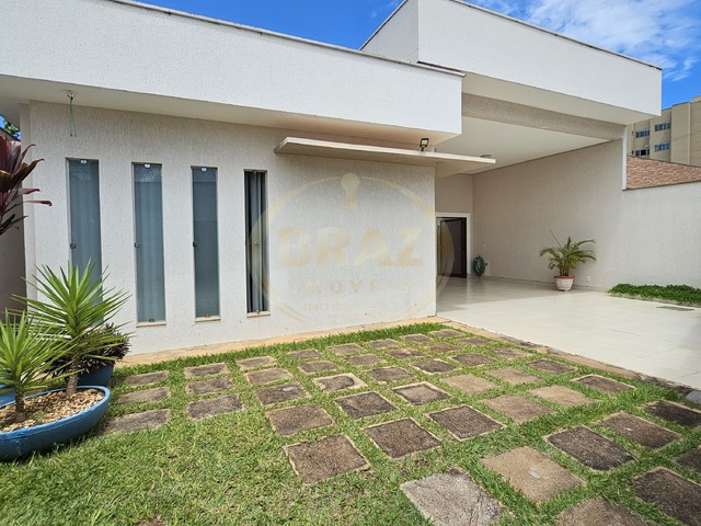 #803 - Casa para Venda em Luziânia - GO - 1