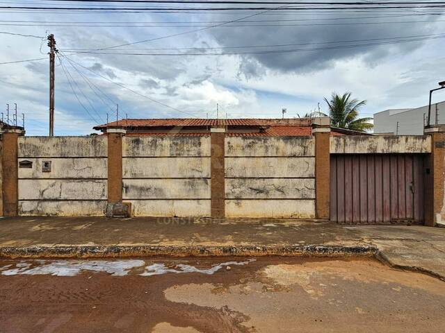 #816 - Casa para Venda em Luziânia - GO - 2