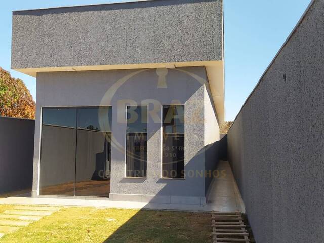 #819 - Casa para Venda em Luziânia - GO - 1