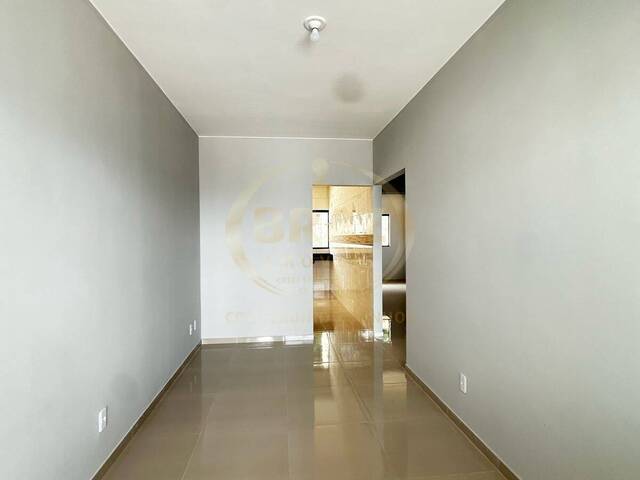 #825 - Casa para Venda em Luziânia - GO - 2
