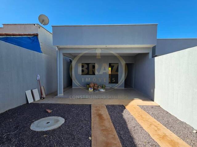 #842 - Casa para Venda em Luziânia - GO - 1