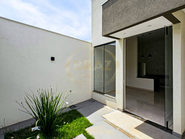 #753 - Casa para Venda em Luziânia - GO - 2