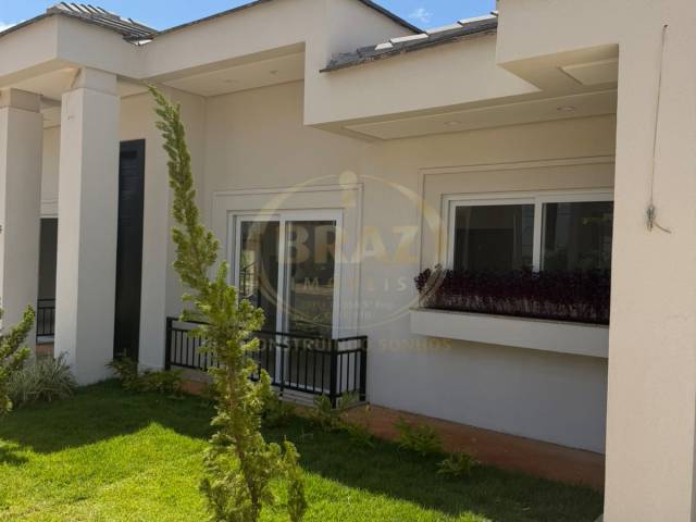 #866 - Casa para Venda em Luziânia - GO - 2