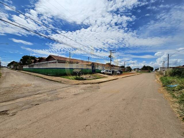 #876 - Área para Venda em Luziânia - GO - 3