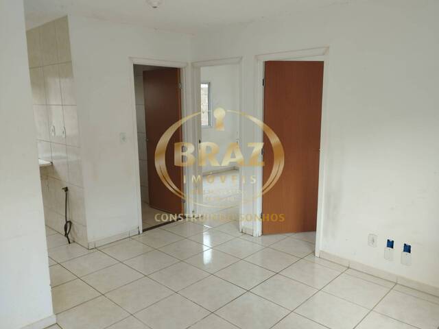 #882 - Apartamento para Venda em Luziânia - GO - 2